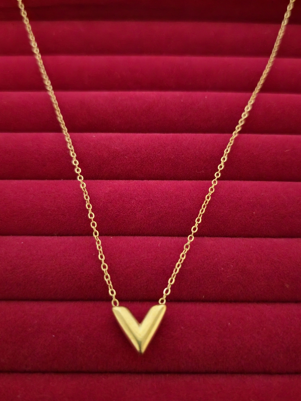 Gold V-Point Pendant Necklace - Elegant Women's Trendy Preppy Casual Jewelry B06